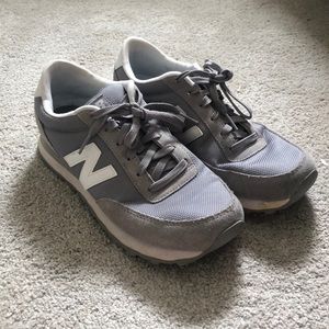 Women’s New Balance tennis shoes